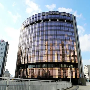 Breezbay And Yokohama (Kanagawa)